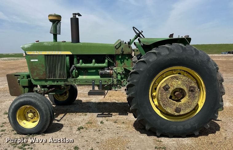 image for item EQ4893 1967 John Deere 4020 tractor