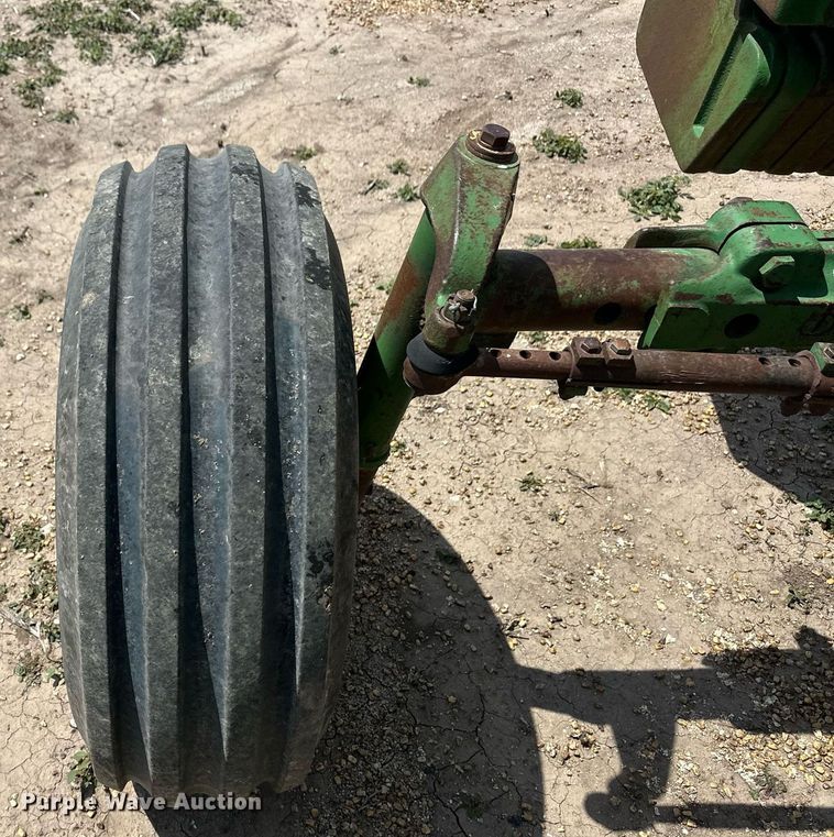 image for item EQ4893 1967 John Deere 4020 tractor