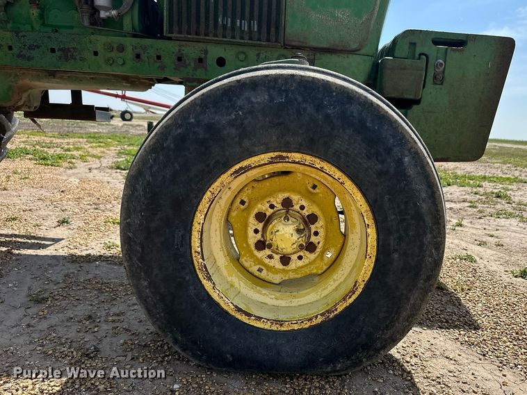 image for item EQ4893 1967 John Deere 4020 tractor