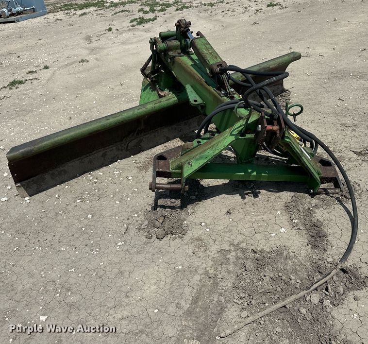 image for item EQ4897 John Deere 108