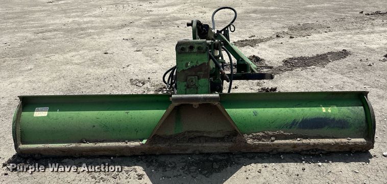 image for item EQ4897 John Deere 108
