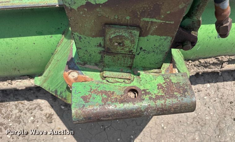 image for item EQ4897 John Deere 108