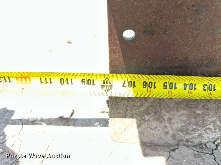 image for item EQ4897 John Deere 108