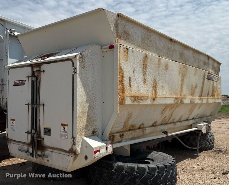 image for item EQ4921 Roto-Mix 1200-20 feed mixer bed