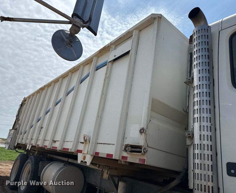 image for item EQ4922 Laird SB-1300 silage bed