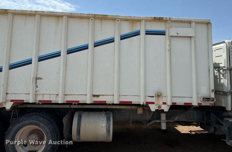 image for item EQ4922 Laird SB-1300 silage bed