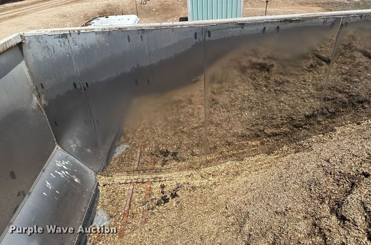 image for item EQ4922 Laird SB-1300 silage bed