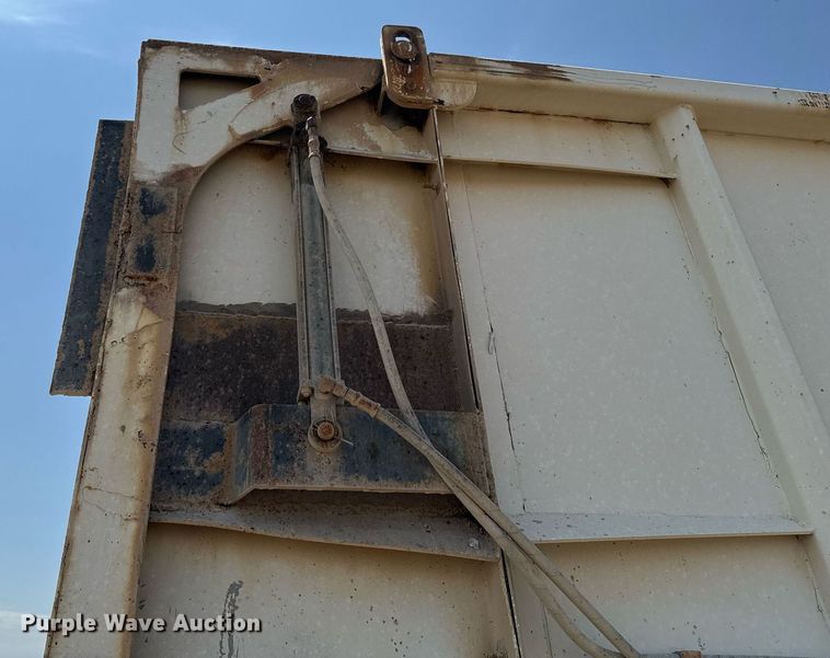 image for item EQ4922 Laird SB-1300 silage bed