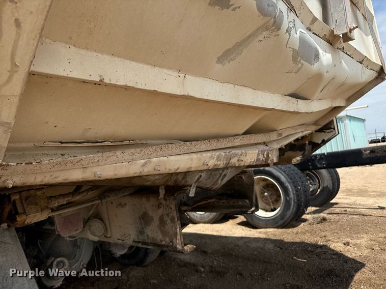 image for item EQ4922 Laird SB-1300 silage bed