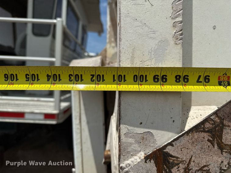 image for item EQ4922 Laird SB-1300 silage bed