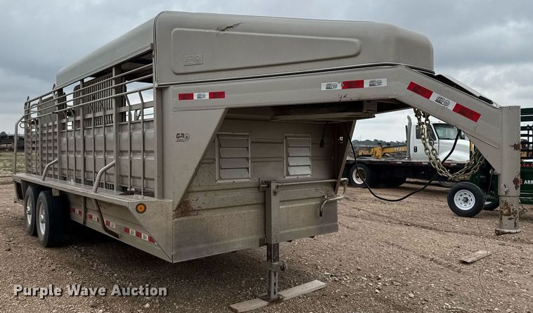 image for item EQ4925 2019 GR Trailers STH6820W14LNHR livestock trailer