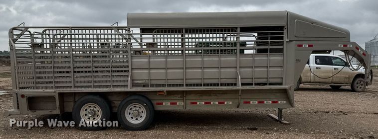 image for item EQ4925 2019 GR Trailers STH6820W14LNHR livestock trailer