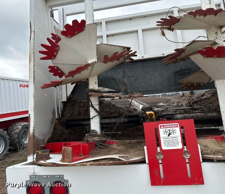 image for item EQ4935 Parma manure spreader