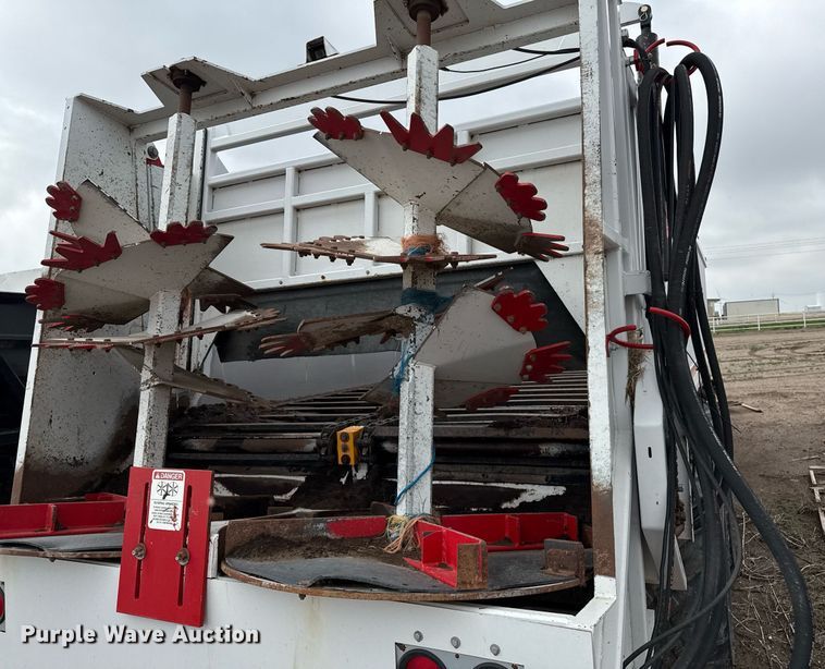 image for item EQ4936 Parma manure spreader