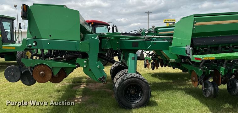 image for item EQ4940 2013 Great Plains 3S-4000 HDF grain drill