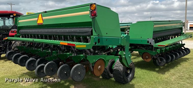 image for item EQ4940 2013 Great Plains 3S-4000 HDF grain drill