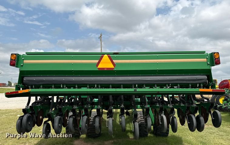 image for item EQ4940 2013 Great Plains 3S-4000 HDF grain drill