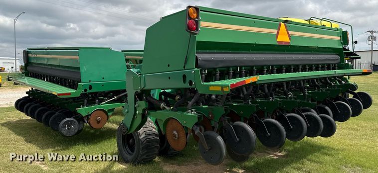 image for item EQ4940 2013 Great Plains 3S-4000 HDF grain drill