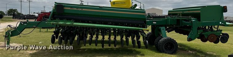 image for item EQ4940 2013 Great Plains 3S-4000 HDF grain drill