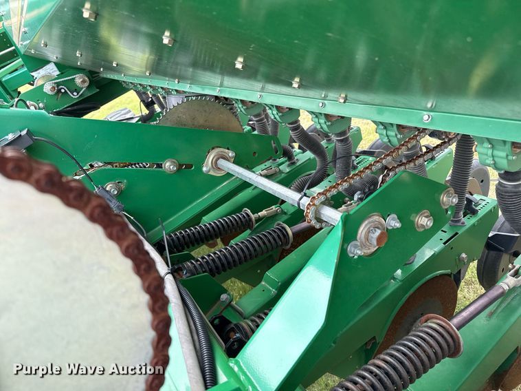 image for item EQ4940 2013 Great Plains 3S-4000 HDF grain drill