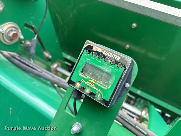 image for item EQ4940 2013 Great Plains 3S-4000 HDF grain drill