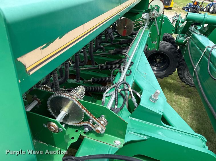 image for item EQ4940 2013 Great Plains 3S-4000 HDF grain drill