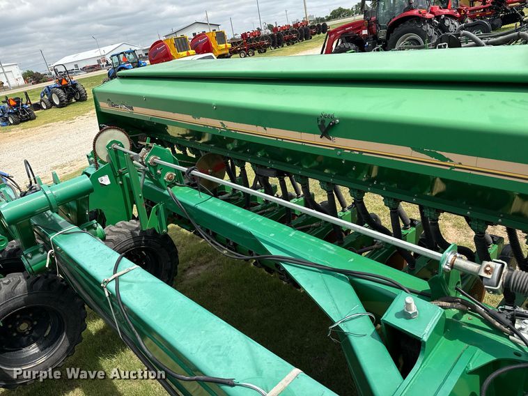 image for item EQ4940 2013 Great Plains 3S-4000 HDF grain drill