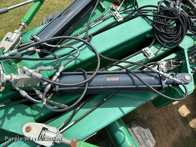 image for item EQ4940 2013 Great Plains 3S-4000 HDF grain drill