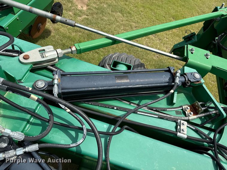 image for item EQ4940 2013 Great Plains 3S-4000 HDF grain drill