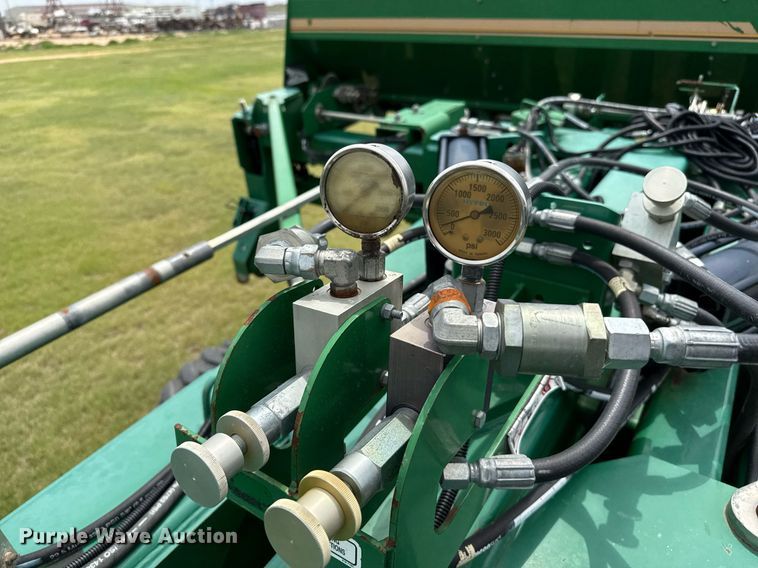 image for item EQ4940 2013 Great Plains 3S-4000 HDF grain drill