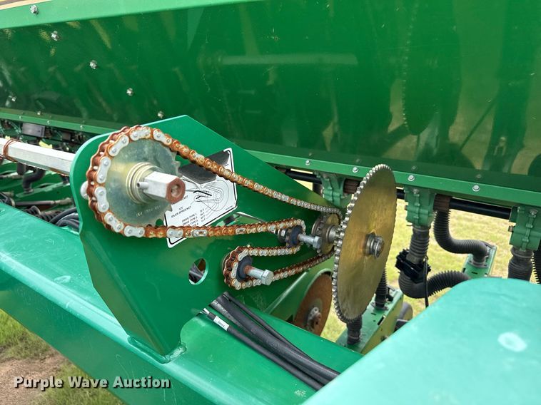 image for item EQ4940 2013 Great Plains 3S-4000 HDF grain drill