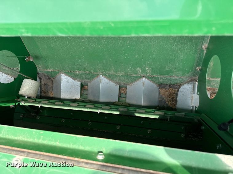 image for item EQ4940 2013 Great Plains 3S-4000 HDF grain drill