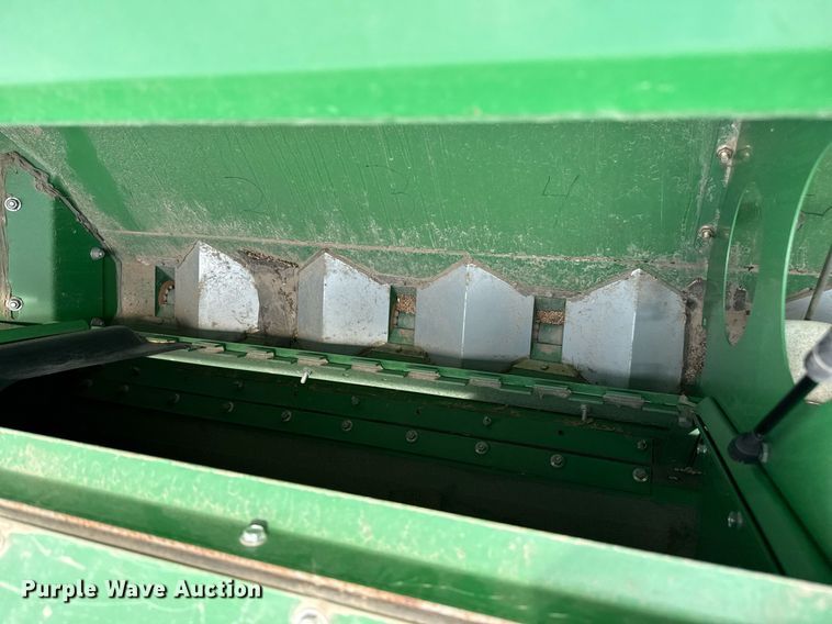 image for item EQ4940 2013 Great Plains 3S-4000 HDF grain drill