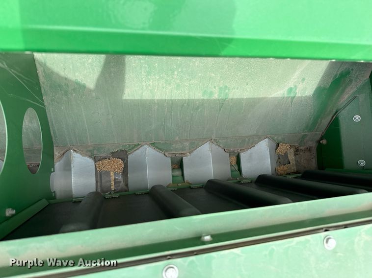 image for item EQ4940 2013 Great Plains 3S-4000 HDF grain drill