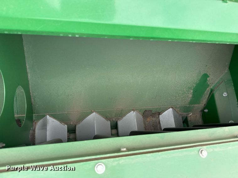 image for item EQ4940 2013 Great Plains 3S-4000 HDF grain drill