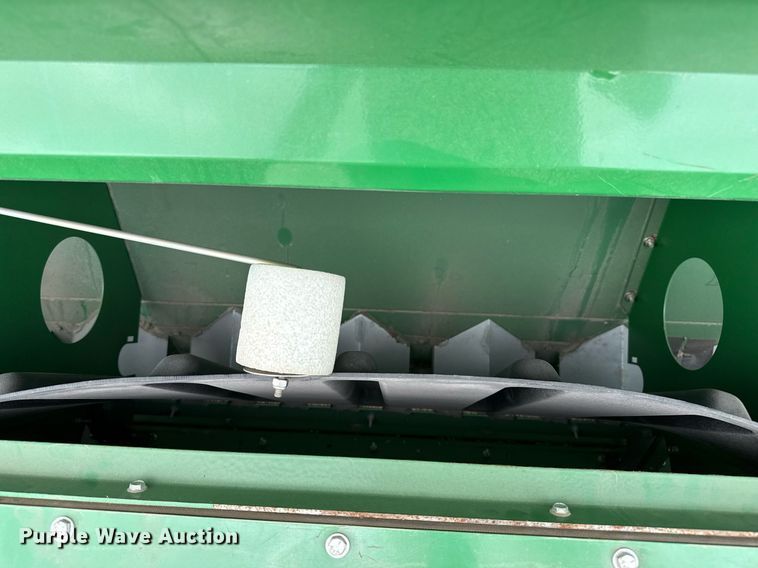 image for item EQ4940 2013 Great Plains 3S-4000 HDF grain drill