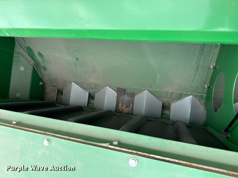 image for item EQ4940 2013 Great Plains 3S-4000 HDF grain drill