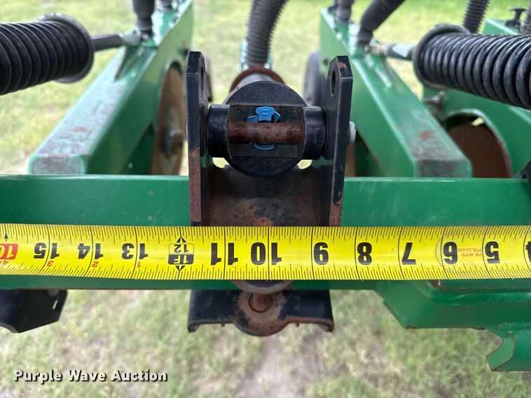 image for item EQ4940 2013 Great Plains 3S-4000 HDF grain drill