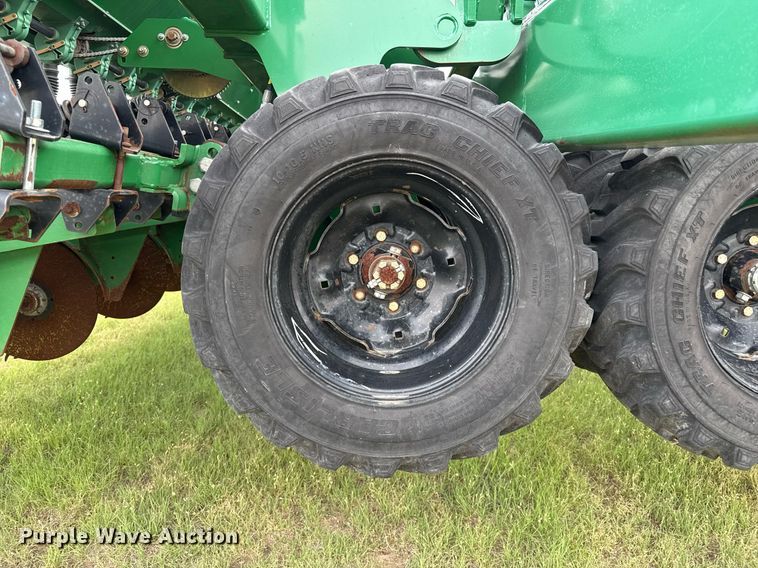 image for item EQ4940 2013 Great Plains 3S-4000 HDF grain drill