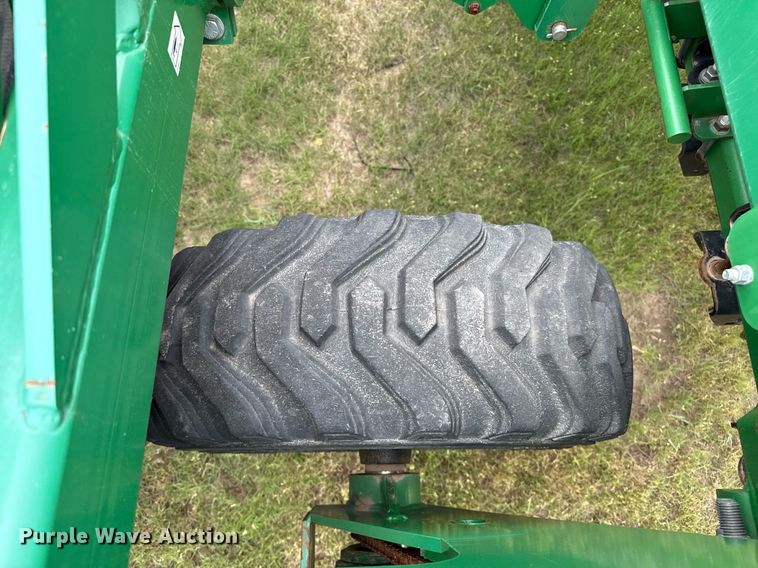 image for item EQ4940 2013 Great Plains 3S-4000 HDF grain drill