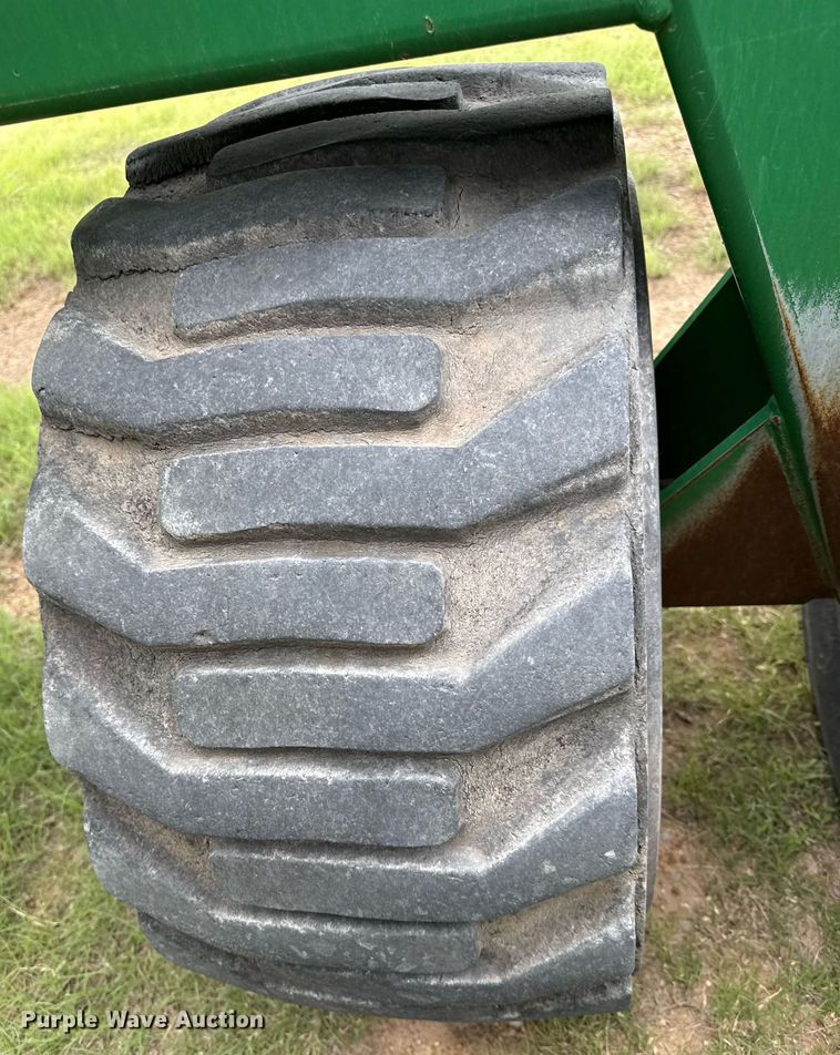 image for item EQ4940 2013 Great Plains 3S-4000 HDF grain drill