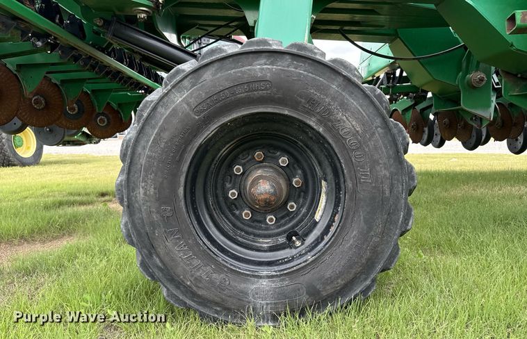 image for item EQ4940 2013 Great Plains 3S-4000 HDF grain drill