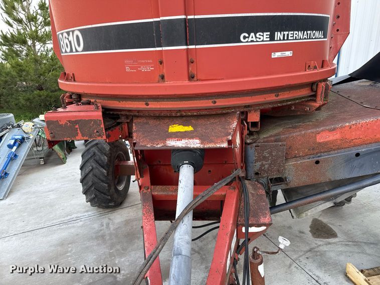 image for item EQ4941 Case IH 8610 bale processor