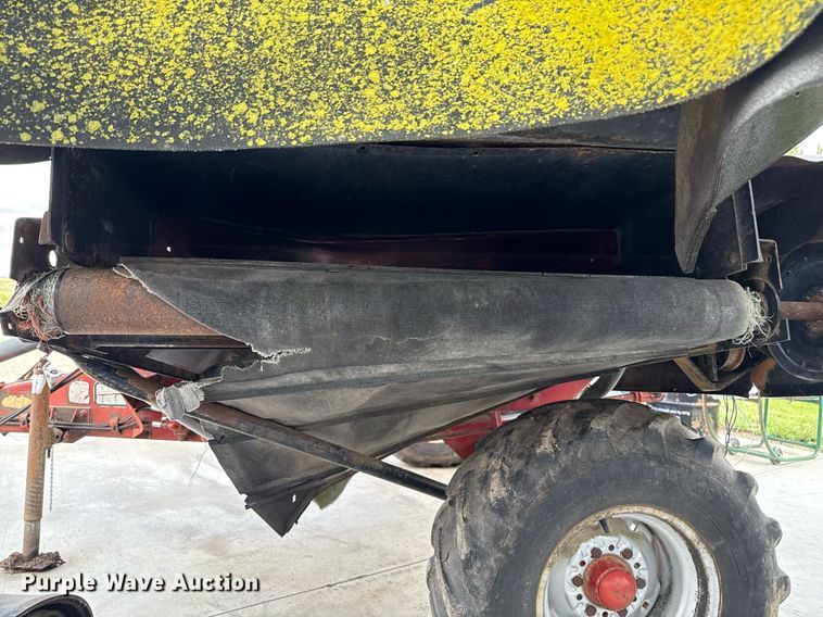 image for item EQ4941 Case IH 8610 bale processor