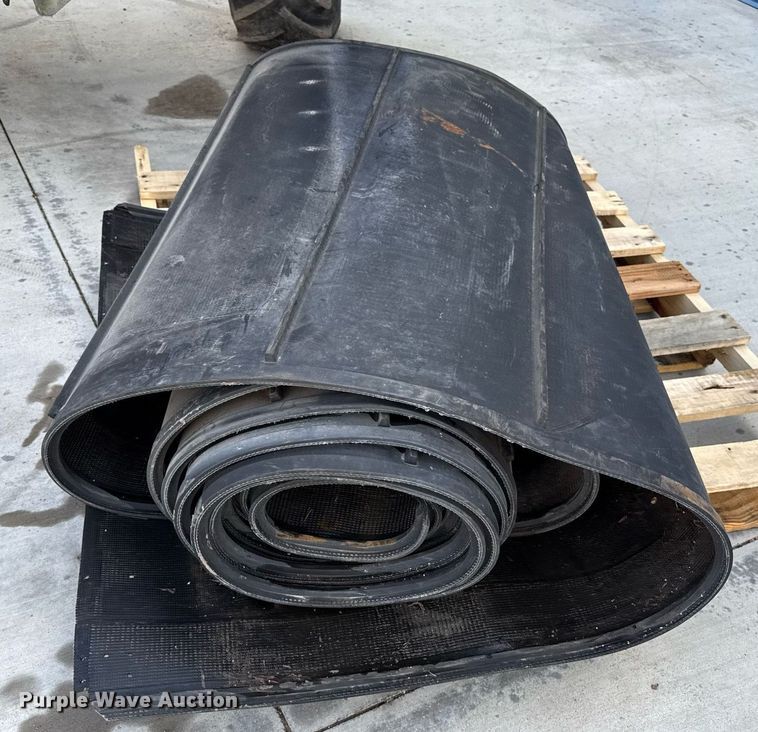 image for item EQ4941 Case IH 8610 bale processor