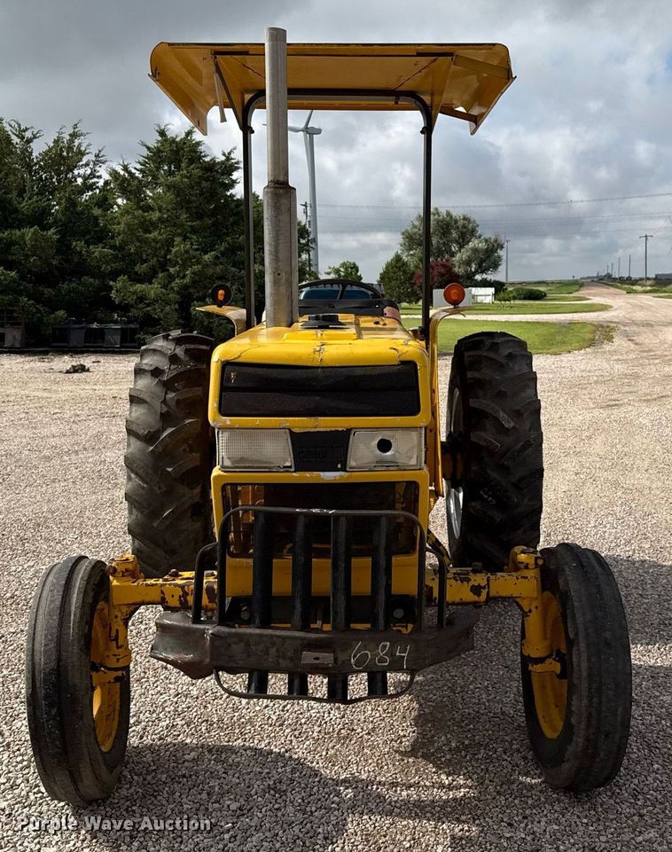 image for item EQ4942 1991 Case IH 495 tractor