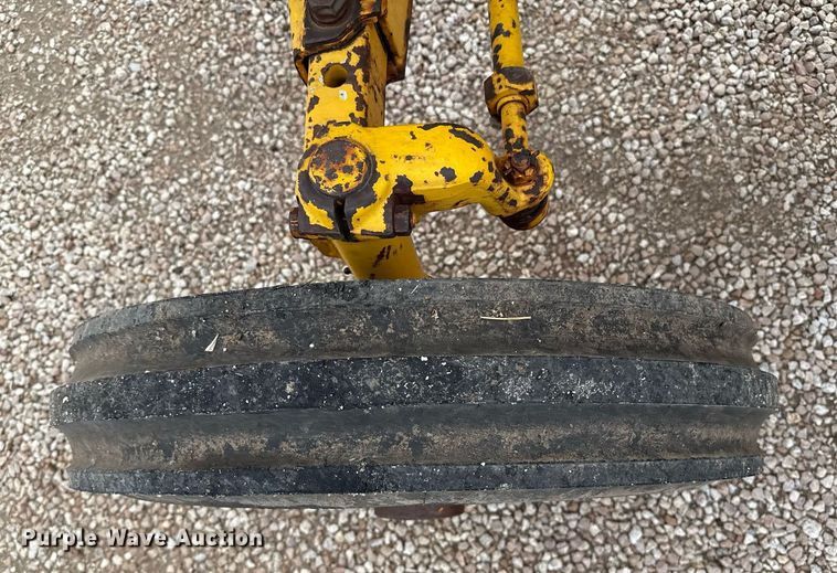 image for item EQ4942 1991 Case IH 495 tractor