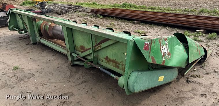 image for item EQ4950 John Deere 853 all-crop head