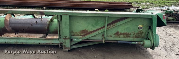 image for item EQ4950 John Deere 853 all-crop head