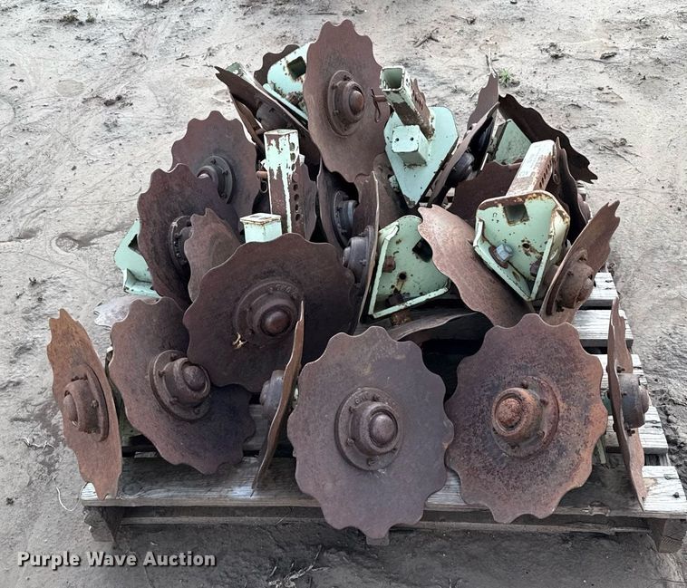 image for item EQ4952 (15) row cleaners